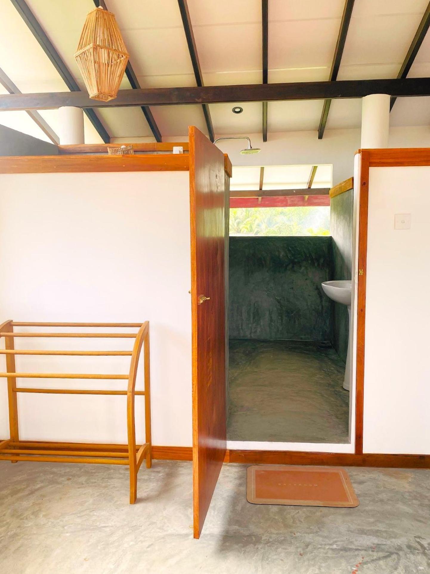 Sri Lanka Surf Villa Domus Graziella อาฮานกามา ภายนอก รูปภาพ